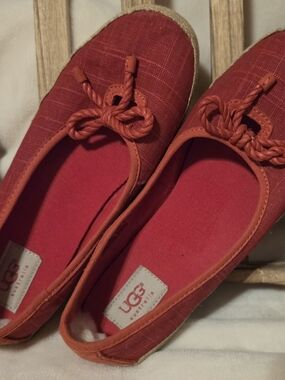 UGG Syleste Women's Red Casual Slip-On Espadrille Flats Size 8.5